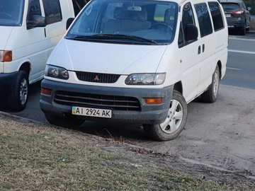 Авто Mitsubishi Space Gear 1999 № 8730668