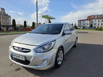Авто Hyundai Accent 2013 № 8730692