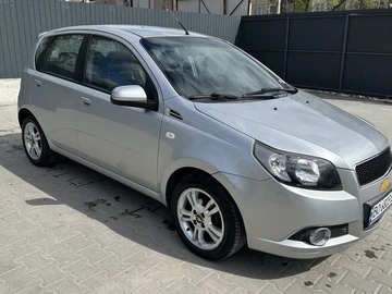 Авто Chevrolet Aveo 2011 № 8730825