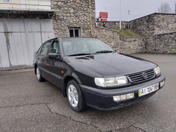 Авто Volkswagen Passat Sedan 1996 № 8731049