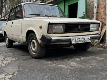 Авто ВАЗ 2105 1993 № 8731063
