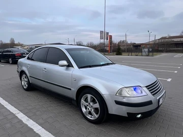 Авто Volkswagen Passat Sedan 2003 № 8731132