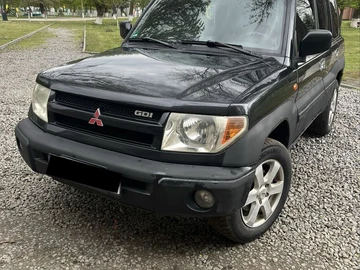 Авто Mitsubishi Pajero 2004 № 8731320