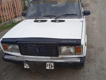 Авто ВАЗ 2107 1988 № 8731352