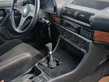 Авто BMW 7 Серия 1987 № 8731442