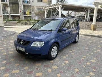 Авто Volkswagen Touran 2005 № 8731474