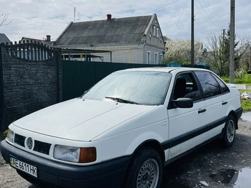 Авто Volkswagen Passat Sedan 1991 № 8731485
