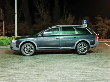 Авто Audi A6 Allroad 2004 № 8731496