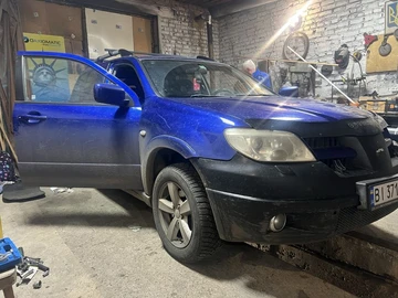Авто Mitsubishi Outlander 2005 № 8731548