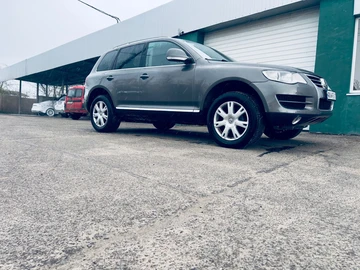 Авто Volkswagen Touareg 2007 № 8731649