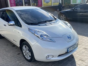 Авто Nissan Leaf 2013 № 8731659