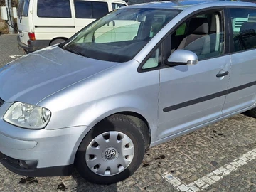 Авто Volkswagen Touran 2006 № 8731765