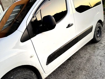 Авто Peugeot Partner 2008 № 8731773