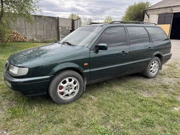 Авто Volkswagen Passat Variant 1996 № 8731974