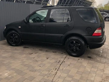 Авто Mercedes Ml Серия 2001 № 8731987
