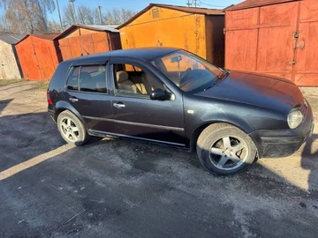 Авто Volkswagen Golf 1999 № 8732005