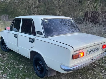 Авто ВАЗ 2101 1988 № 8732095