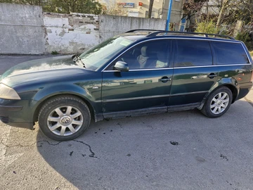 Авто Volkswagen Passat Variant 2001 № 8732353