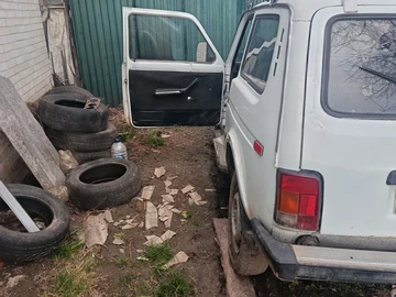 Авто ВАЗ 2121 1990 № 8732375