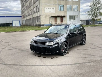 Авто Volkswagen Golf 2002 № 8732392
