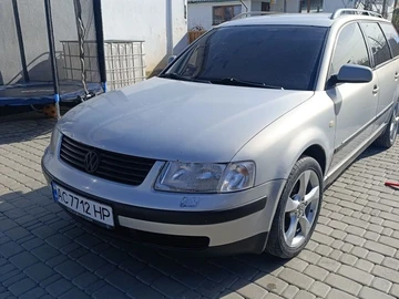Авто Volkswagen Passat Variant 2000 № 8732911