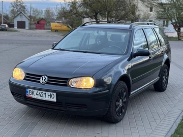 Авто Volkswagen Golf 2004 № 8733018