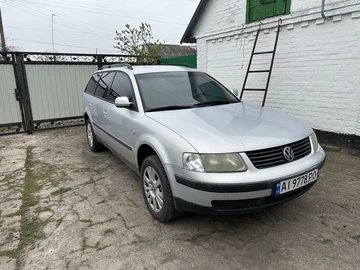 Авто Volkswagen Passat Variant 1997 № 8733019