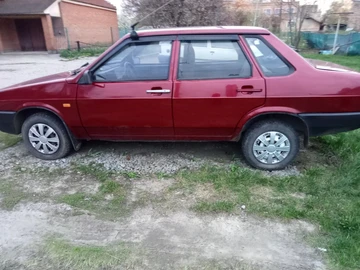Авто ВАЗ 21099 1992 № 8733297