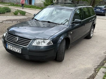 Авто Volkswagen Passat Variant 2002 № 8733607