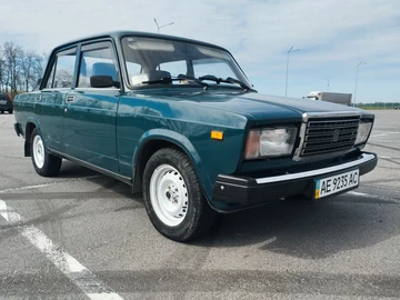 Авто ВАЗ 2107 2004 № 8733632