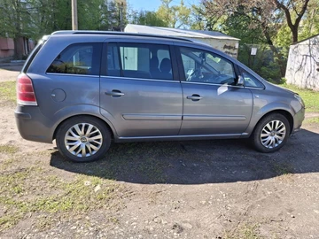 Авто Opel Zafira 2005 № 8733715