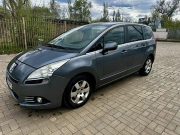 Авто Peugeot 5008 2011 № 8733798
