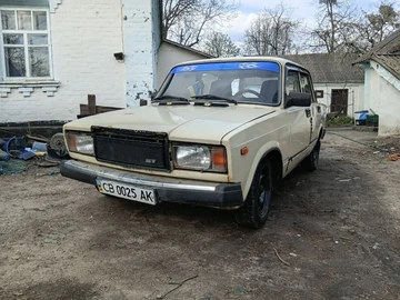 Авто ВАЗ 2107 1995 № 8733928