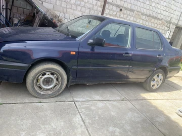 Авто Volkswagen Vento 1993 № 8733951