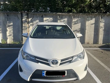 Авто Toyota Auris 2013 № 8734191