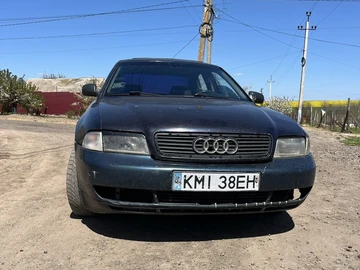 Авто Audi A4 1997 № 8734214