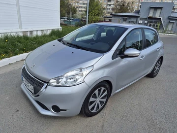 Авто Peugeot 208 2013 № 8734215
