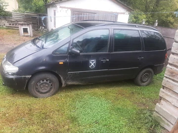 Авто Volkswagen Sharan 1999 № 8734236