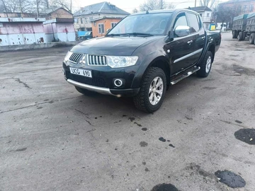 Авто Mitsubishi L 200 2012 № 8734380