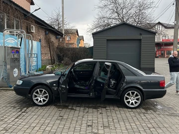 Авто Audi A6 1995 № 8734394