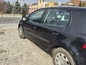 Авто Volkswagen Golf 2004 № 8734395