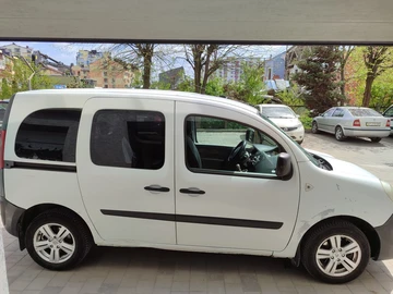Авто Renault Kangoo Passenger 2009 № 8734444