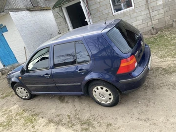 Авто Volkswagen Golf 1999 № 8734585