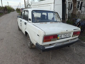 Авто ВАЗ 2107 1956 № 8734970