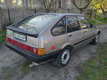 Авто Toyota Corolla 1986 № 8735003