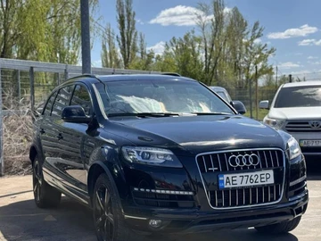 Авто Audi Q7 2015 № 8735015