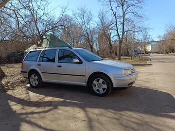 Авто Volkswagen Golf 2002 № 8735133