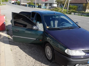 Авто Renault Laguna 1996 № 8735139