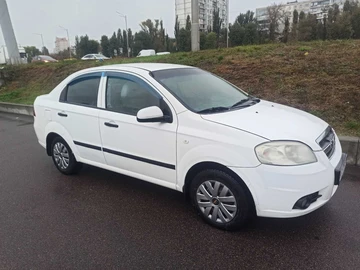 Авто Chevrolet Aveo 2008 № 8735347