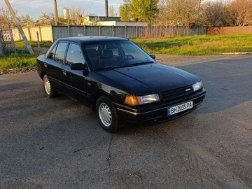 Авто Mazda 3 1991 № 8735551
